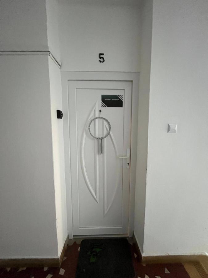 Vandor Apartman Veszprém Extérieur photo